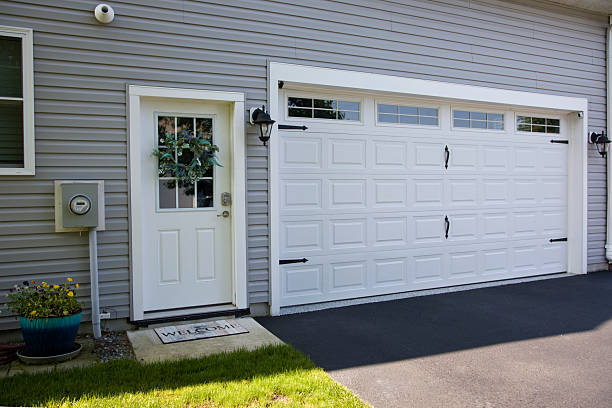 24/7 Emergency Garage Door Panel Replacement experts in Scottsbluff, NE